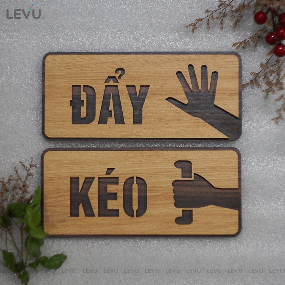 Bộ 2 bảng gỗ Kéo Đẩy trang trí dán cửa ra vào LEVU-TP06