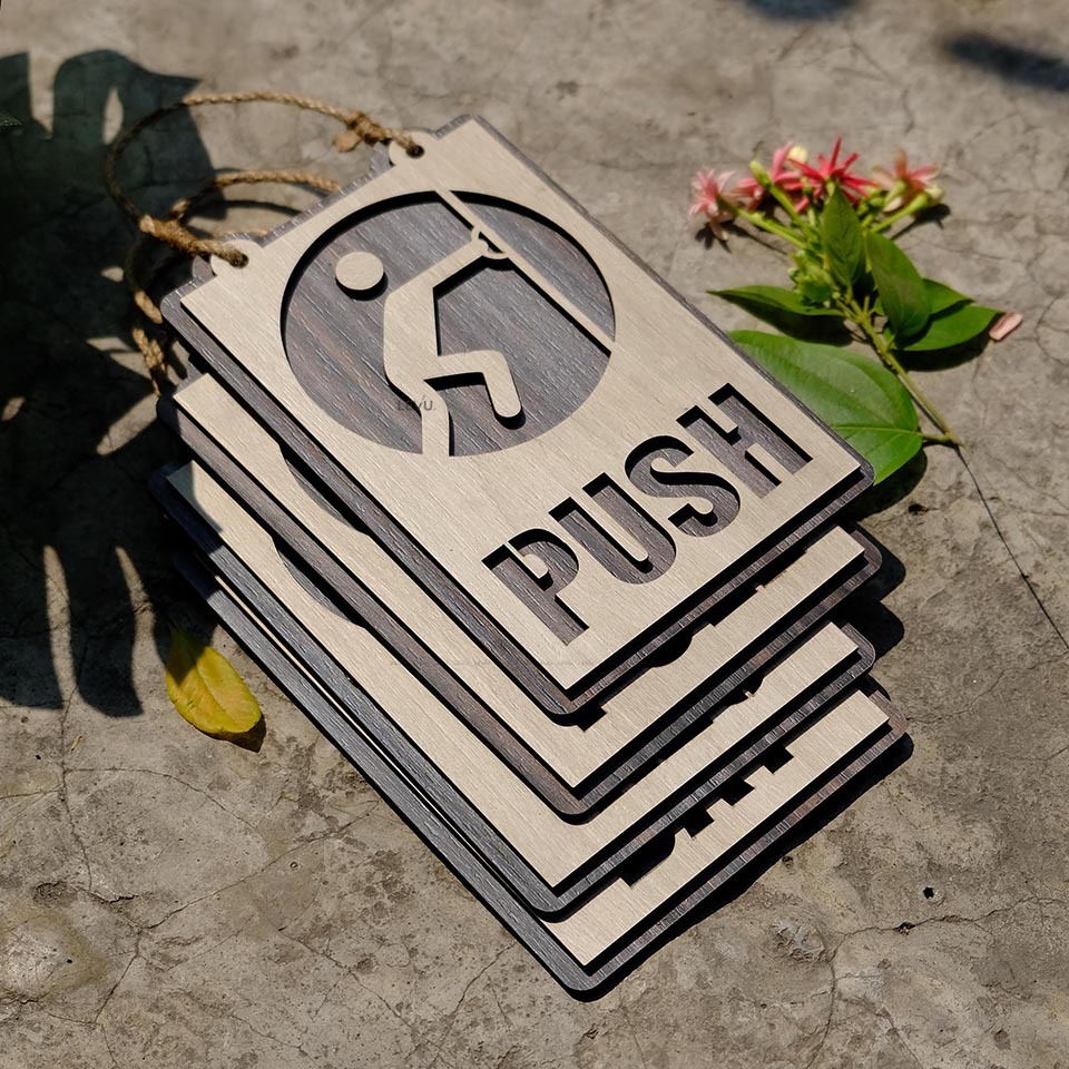 Bảng gỗ kéo đẩy treo cửa trang trí, bảng pull push decor dán cửa bằng gỗ khắc laser - Mẫu TP03