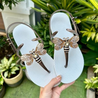 [Mũi Tròn] GIÀY SANDAL MŨI TRÒN NHIỀU MÀU GẮN CHARM ONG VÀNG SANG TRỌNG ÊM ÁI CHẤT CAO SU