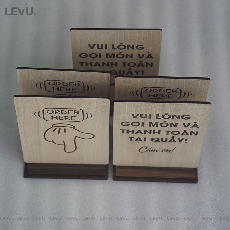 Bảng gỗ để bàn Order here 2 mặt vui lòng gọi món tại quầy khắc laser có chân đế LEVU-BG20
