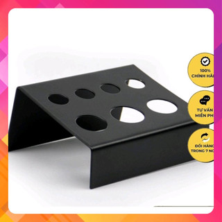 -Đế kim loại màu đen, đế inox, đế silicone chắc chắn có nhiều ngăn chứa dùng đựng chum mực phun xăm