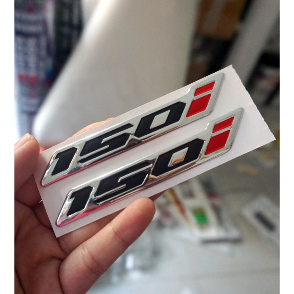 Tem chữ nổi. Số 110i, 125i ,150i , 160i Dán xe Vario. Hàng cao cấp. Sắc nét, không phai màu. Tem Logo xi mạ có keo dán