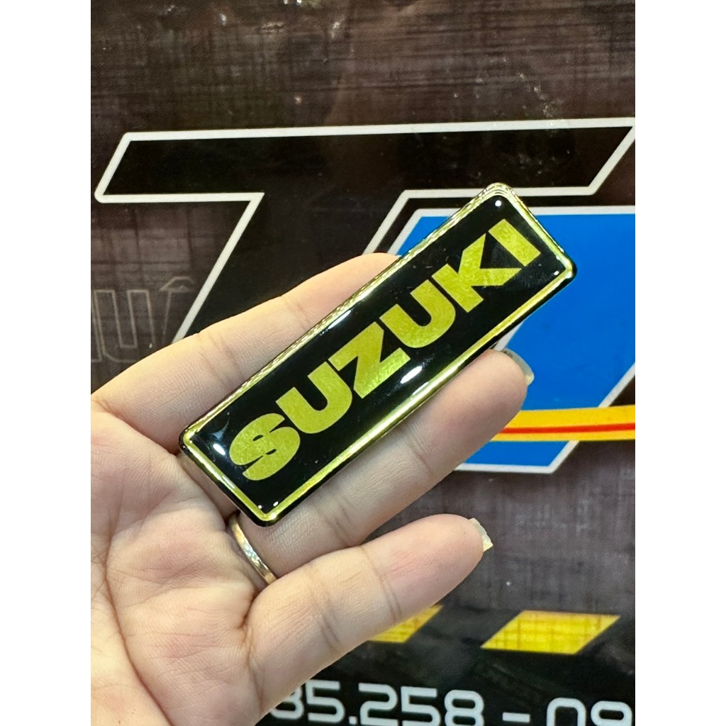 Tem mặt nạ sport 110 Chữ nổi Suzuki Vàng / RGV | Shopee Việt Nam