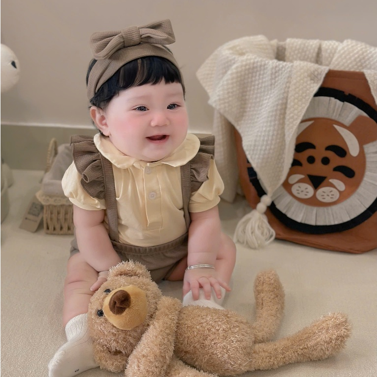 (HÀNG CÓ SẴN) Set bodysuit quần yếm cover Peekaboo gồm 3 chi tiết chất vải đẹp cho bé gái cover Hàn Quốc