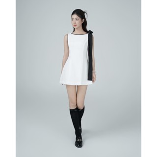 Đầm linen Sunny Dress dáng A cổ thuyền phối nơ phong cách thời trang thanh lịch, nữ tính, tinh tế - REN STUDIO