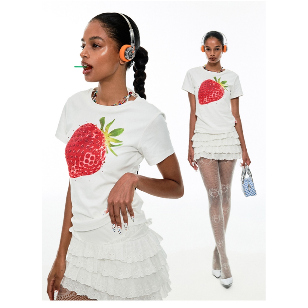 Áo Thun Baby Tee Nữ REDLABEL In STRAWBERRY Chất Liệu Thun Co Giãn 2 Chiều Cao Cấp Thoáng Mát Hình In Năng Động Cá Tính