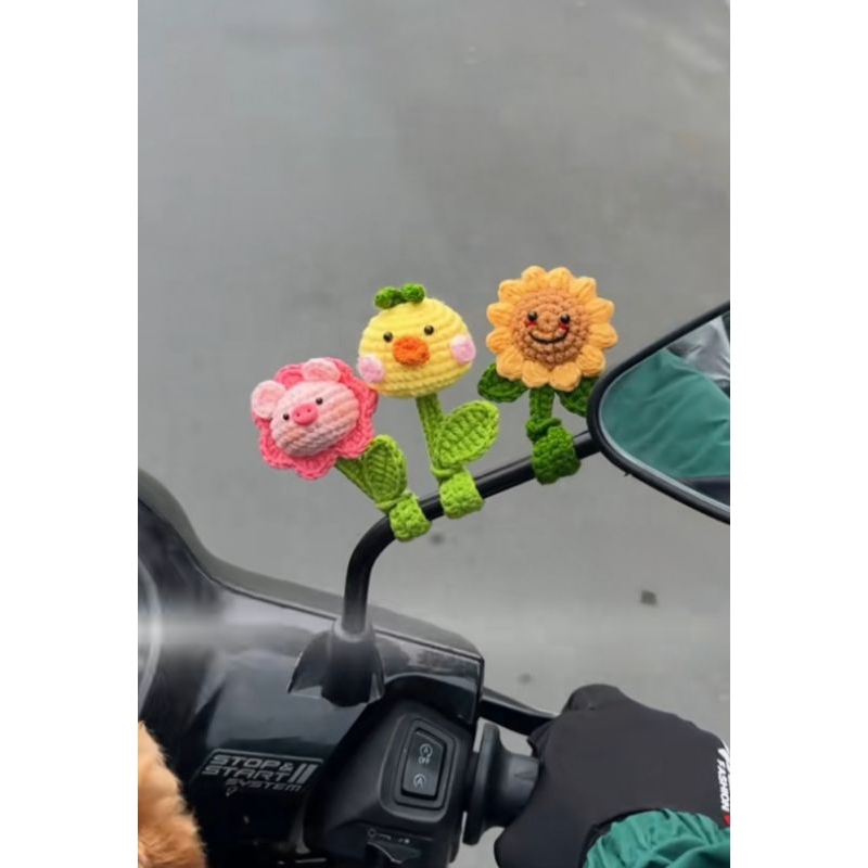 Hoa Len Gắn Kính Xe , Hoa Len Gắn Tay Lái ,  Hoa Len Handmade