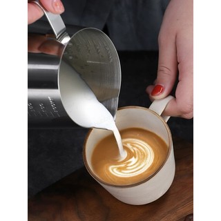 Ca đánh sữa latte art inox 304 dung tích 350ml - 2000ml （k nắp)  Chubby Chef có chia vạch Pha cà phê ly đánh sữa