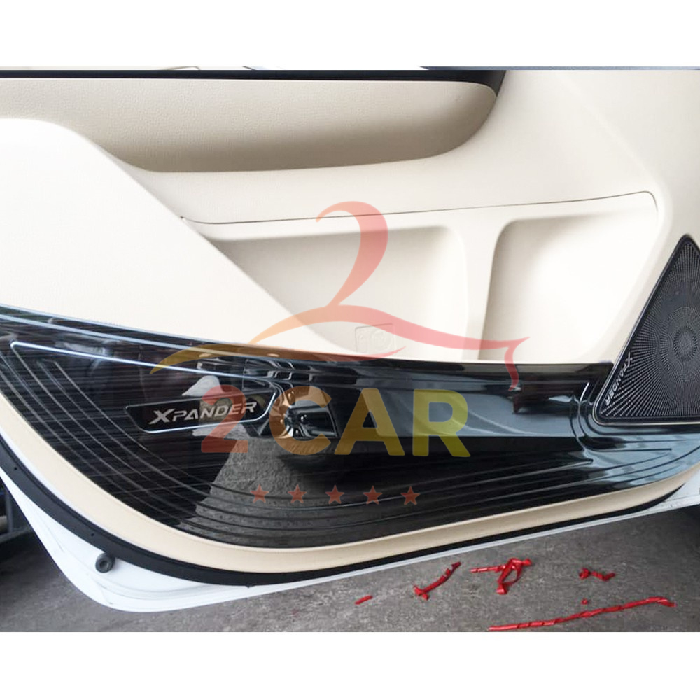Ốp Tapli cánh cửa CARBON Xe Xpander đời 2018 - 2023 2024 2025 vân cacbon và titan cao cấp