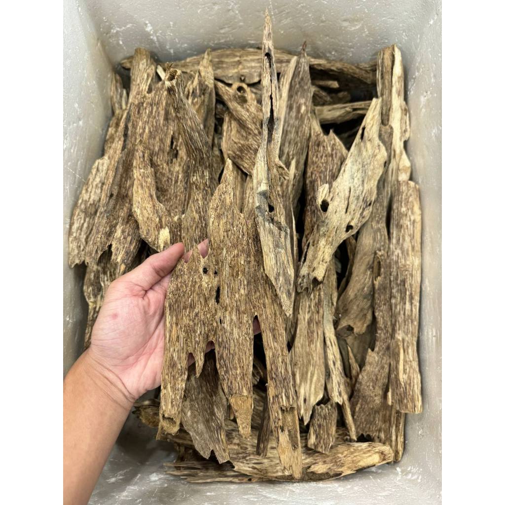 Ảnh Miếng trầm hương tự nhiên (LOẠI 3) Xưởng Mộc Việt chưng cảnh phong thủy, xông nhà, pha trà, ngâm tửu 4