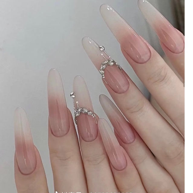 Nail box nail thiết kế mẫu thạch hồng phối đá nhẹ nhàng (ib để được hỗ trợ đo size tay )