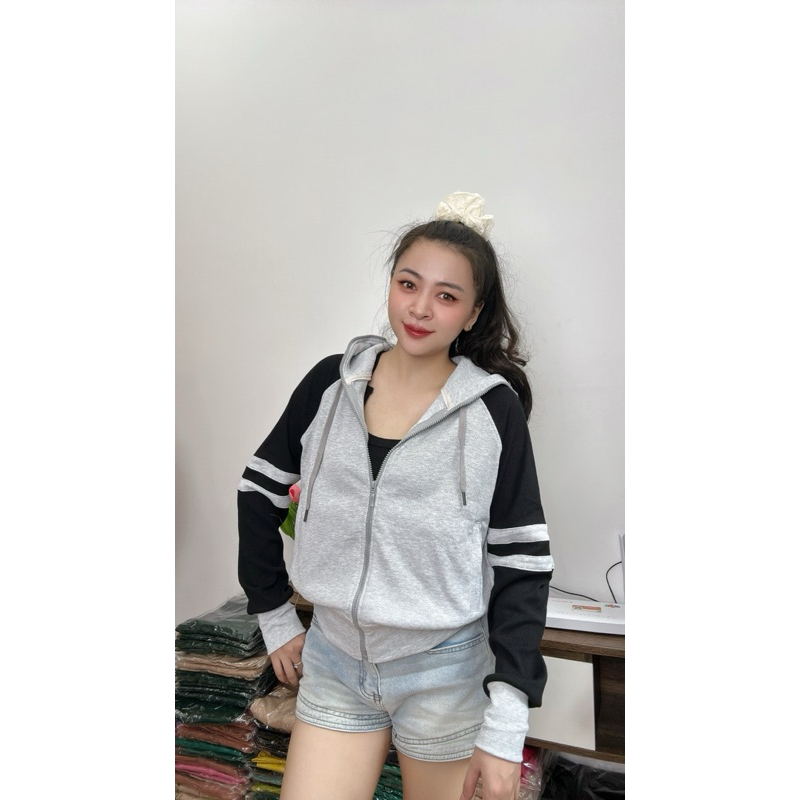QUỲNH QUỲNH - Áo khoác gân mix logo nón viền tay, Vải gân dày dặn thoáng mát, 6 túi nón to, form lửng ,size 45-60kg- G79