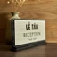 Bảng gỗ để bàn "Lễ tân - Reception " có chân đế lắp ráp linh hoạt decor bàn lễ tân thiết kế theo chức danh yêu cầu