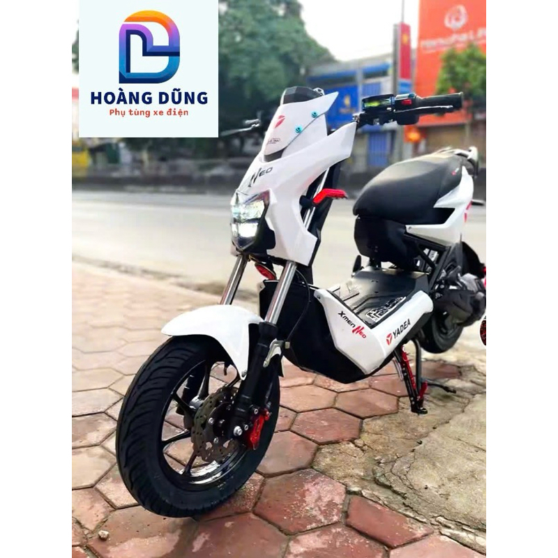 Full Bộ nhựa kèm tem Yadea chữ trung lắp xmen hàng đẹp (tặng kèm ốc)