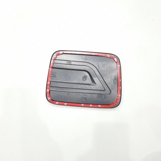 Ốp nắp bình xăng xe Suzuki Ertiga 2018, 2019, 2020, 2021, 2022, 2023, 2024, 2025 nhựa ABS đen nhám cao cấp