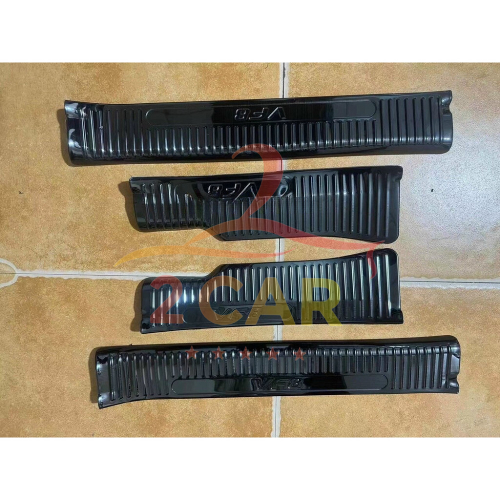 Ốp bậc cửa, nẹp bước chân trong ngoài xe Vinfast VF8, VF8 - Mẫu titan cao cấp