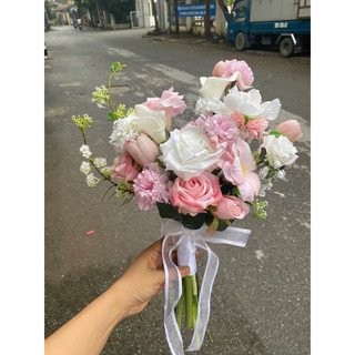 bó hoa cưới mây tiên trắng Hồng ceveria ( kèm hoa chú rể)