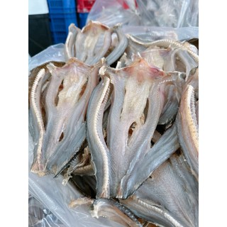 1kg khô cá lóc xẻ non đến từ cà mau hương vị thơm ngon đặt biệt xuất sắc để làm quà biếu.
