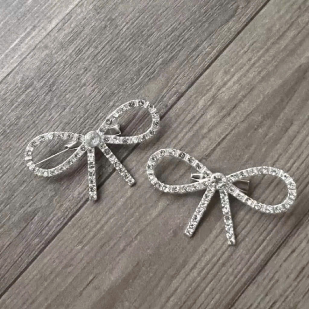 Set Áo Sơ Mi Đũi Xước Phối Ren Ngực Mix Quần Short Nhung Lì Cạp Cao, Sét Đồ Bộ Nữ Đi Chơi Sang Chảnh - CHAMIE STUDIO