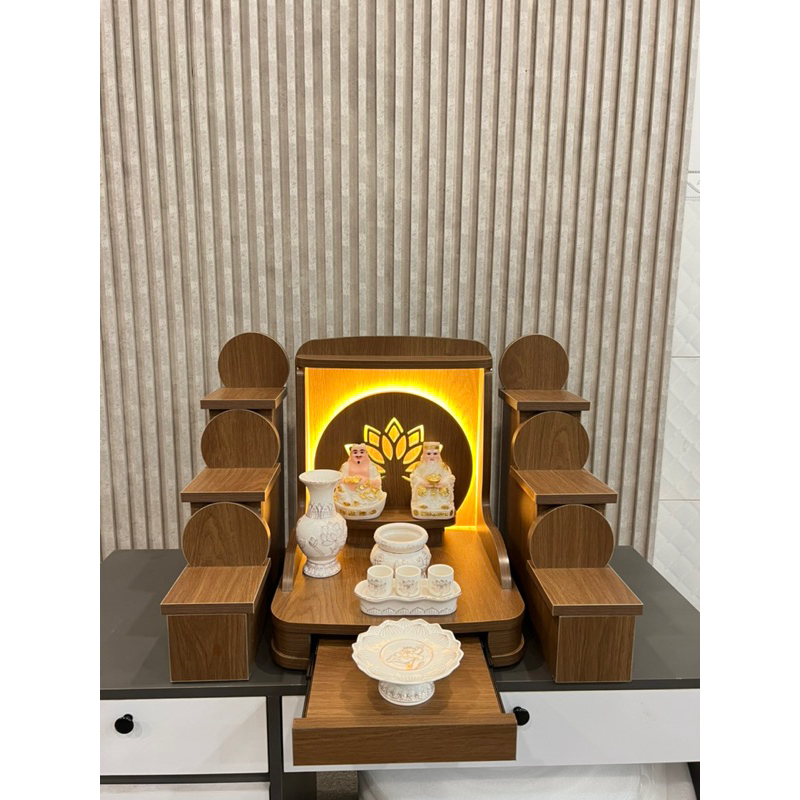 ( Có Đèn Led Sẵn ) COMBO: BÀN THỜ + TAM CẤP HOA SEN NHỌN MÀU NÂU ( chưa kèm Tượng + Lư Hương )