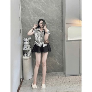 Áo sơ mi nữ cộc tay dây rút eo 2 bên phối túi ngực họa tiết kẻ sọc xanh HCOM2917 YuuMi Style