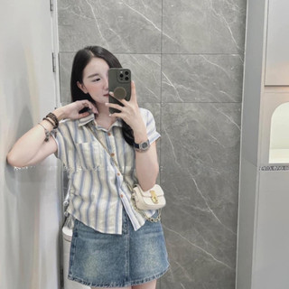 Áo sơ mi nữ cộc tay dây rút eo 2 bên phối túi ngực họa tiết kẻ sọc xanh HCOM2917 YuuMi Style