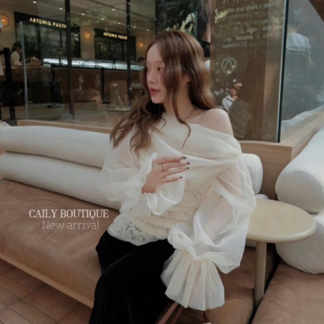 MIU.STUDIO | Áo hở vai tay dài bồng bo chun chất liệu voan tơ hoa ren cao cấp,Áo trễ vai phối hoa ren hàng loại 1(sẵn)
