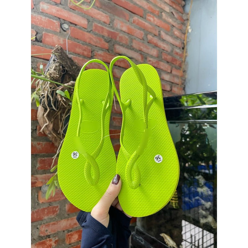 Sandanl đi biển