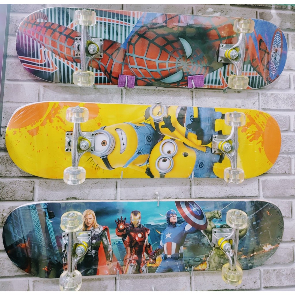 Ván trượt gỗ SKATEBOARD 4 bánh có in hình hoạt họa (Nhập khẩu Đài Loan) - Chịu Tải Trọng Đến 120Kg
