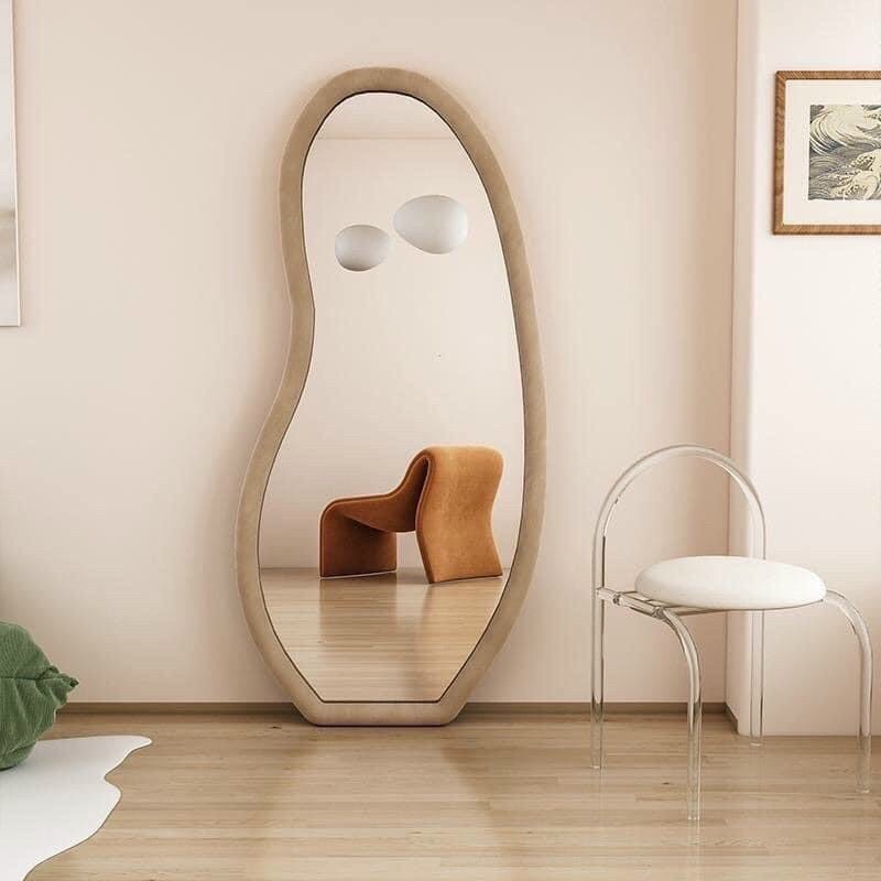 gương toàn thân hình quả bơ, cá heo, hạt đậu NHU Y DECOR chất liệu khung gương bọc nỉ, nước gương nịnh dáng đẹp da