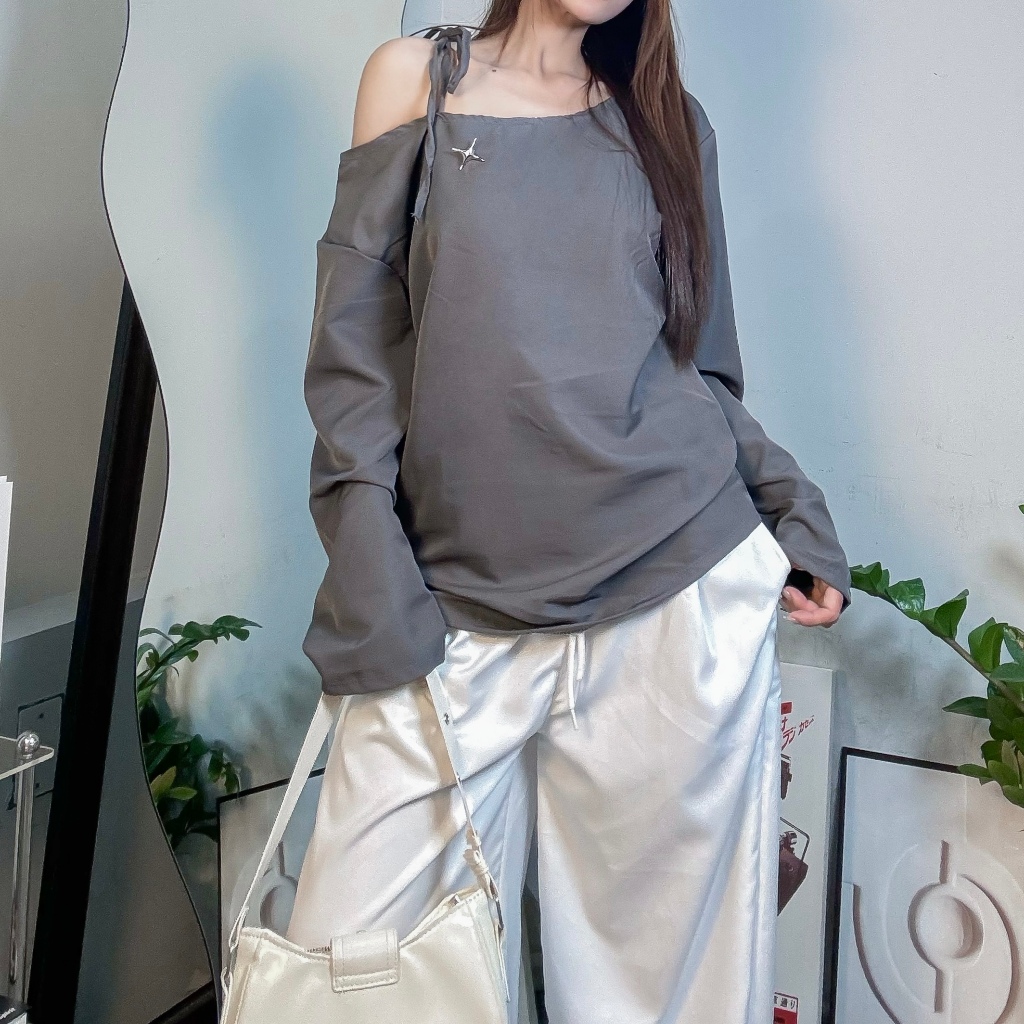 ÁO KAKI NỮ LỆCH VAI TAY DÀI PHỐI DÂY FORM RỘNG FFCLUB MIX