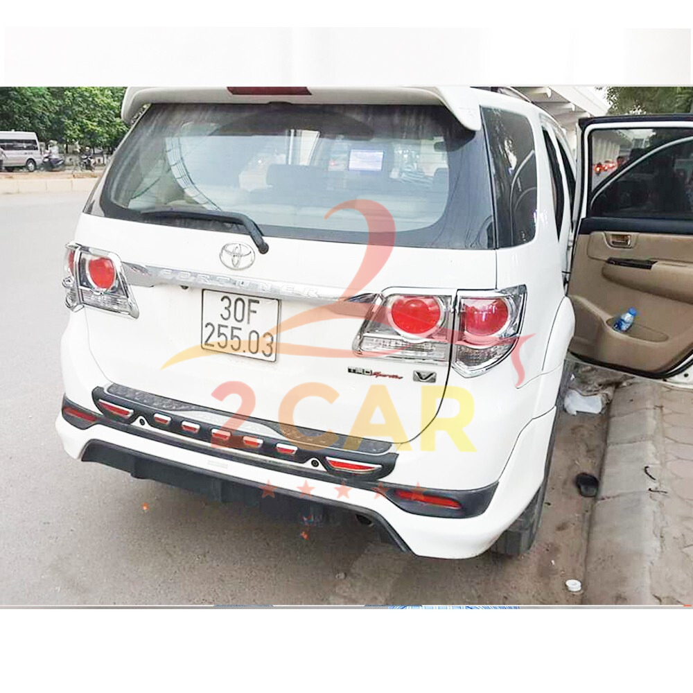 Ốp Chống Trầy Cốp Ngoài Xe Fortuner 2006 - 2025, nhựa đen 3D nhiều INOX phản quang, XỊN