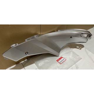 nhựa ốp hông yếm bình xăng thùng xăng air blade ab 110 fi 2009 2010 màu bạc ( bán lẻ từng bên )