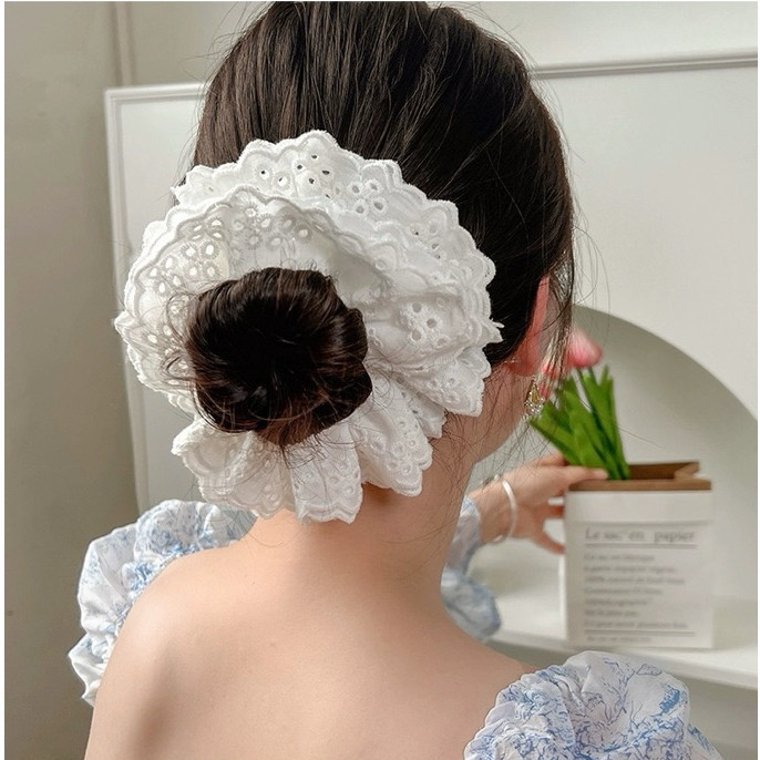 Dây Cột Tóc Scrunchies Thêu Hoa Màu Trắng Bản To Tiểu Thư Sang Trọng Hàn Quốc Phụ Kiện Tóc Empoli
