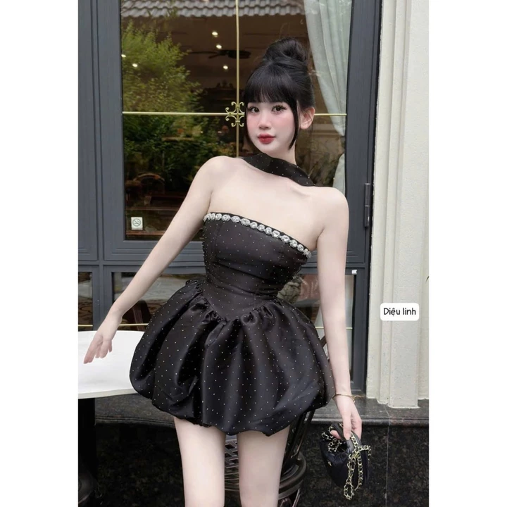 Đầm thiết kế cúp ngực đính đá phồng xòe phối dây choàng cổ chất taffa , váy đi tiệc cúp ngực phong cách sang chảnh taffa