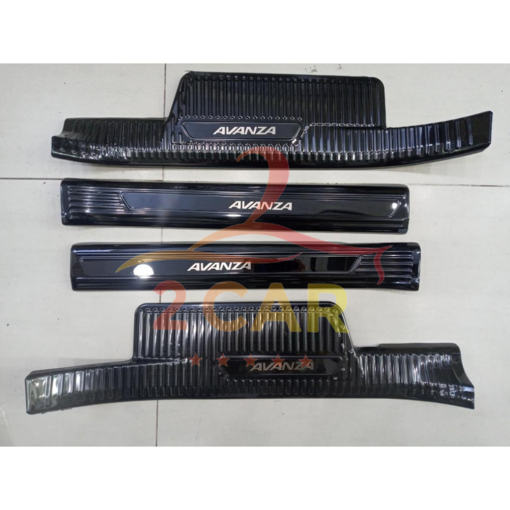 Ốp Bậc Cửa, nẹp bước chân titan xe Avanza 2022 2023 2024 Mẫu Titan- CHỮ DẬP NỔI