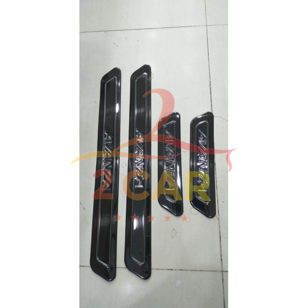 Ốp Bậc Cửa, nẹp bước chân titan xe Avanza 2022 2023 2024 Mẫu Titan- CHỮ DẬP NỔI