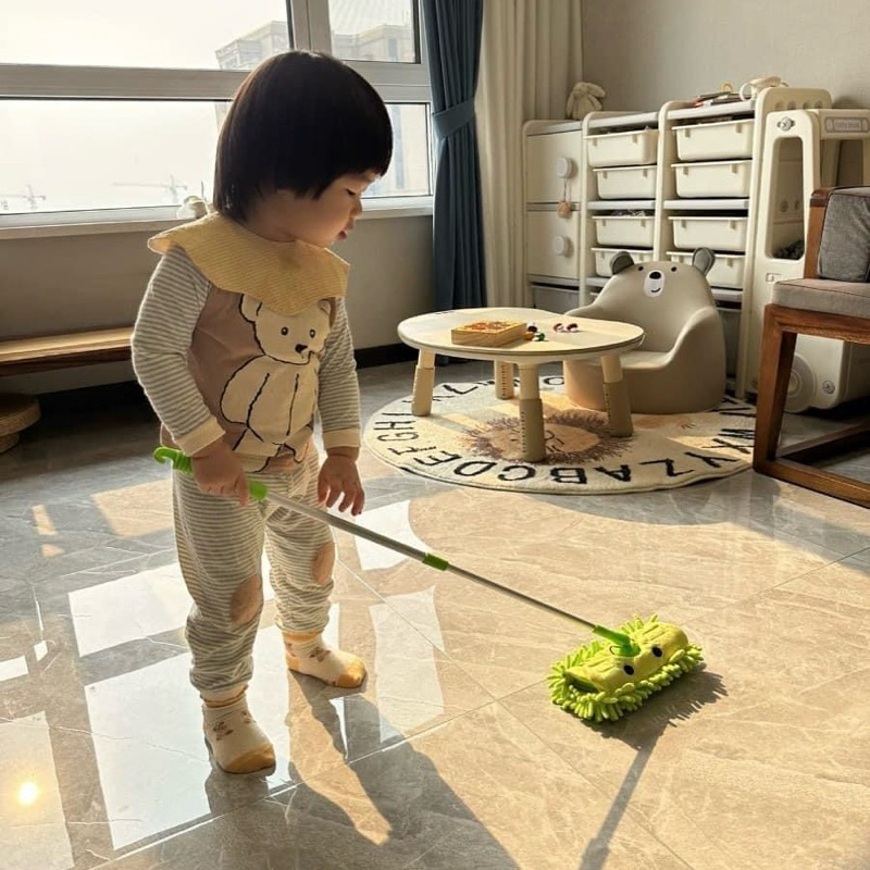Bộ Chổi Hót Rác Và Cây Lau Nhà Cho Bé Thực Hành Cuộc Sống Dụng Cụ Quét Nhà Lau Nhà Máy Hút Bụi-Đồ Chơi PUPU HOUSE