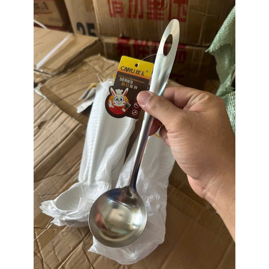 Vá Múc Canh - Muôi Canh Vớt Thức Ăn Inox 7cm