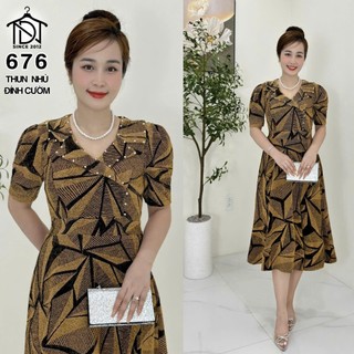 Đầm trung niên dự tiệc sang trọng vải kim tuyến nhũ kim sa đính đá tặng mẹ co giãn tốt bigsize 80kg M676