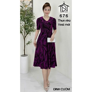 Đầm trung niên dự tiệc sang trọng vải kim tuyến nhũ kim sa đính đá tặng mẹ co giãn tốt bigsize 80kg M676