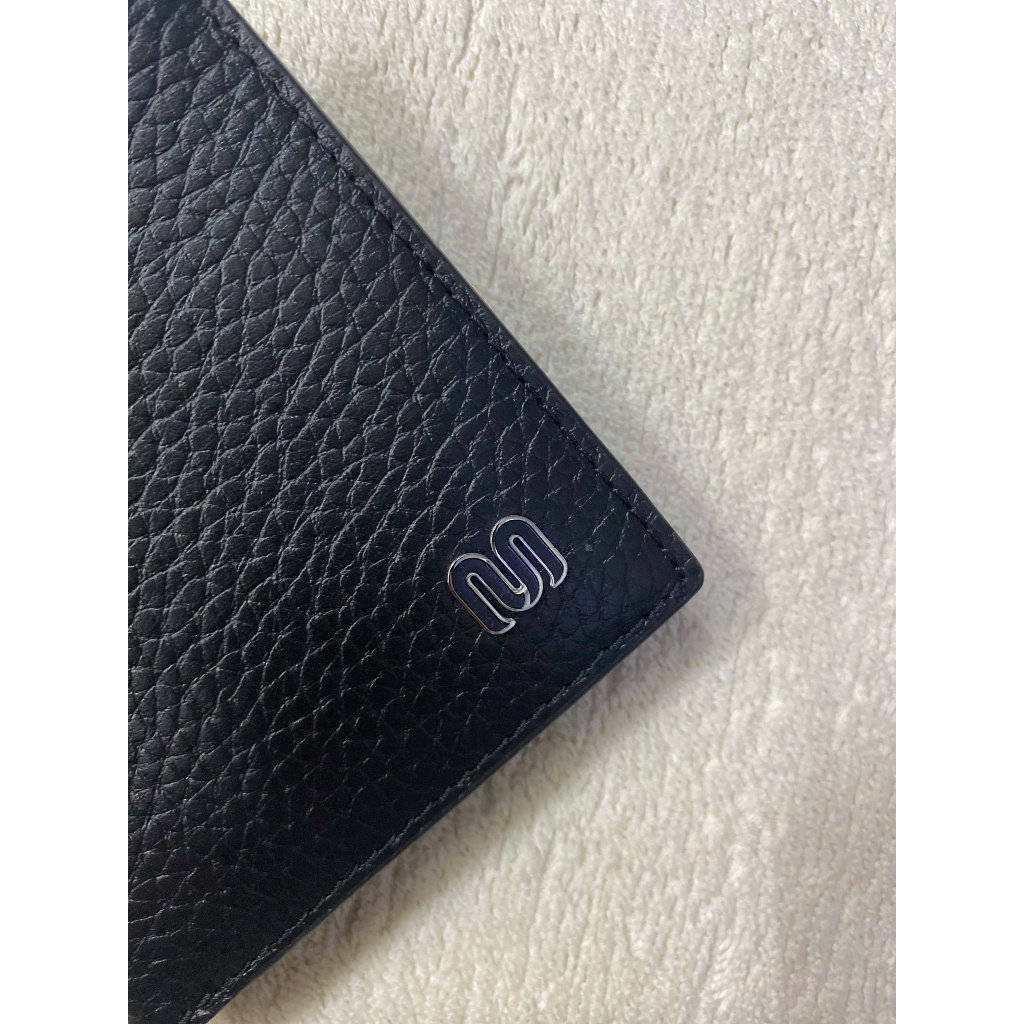 Ví đứng Insidemen IVW0040Z màu Đen, chất liệu da bò thật nhập khẩu, bề mặt vân hạt sang trọng, kích thước 110x90x15mm