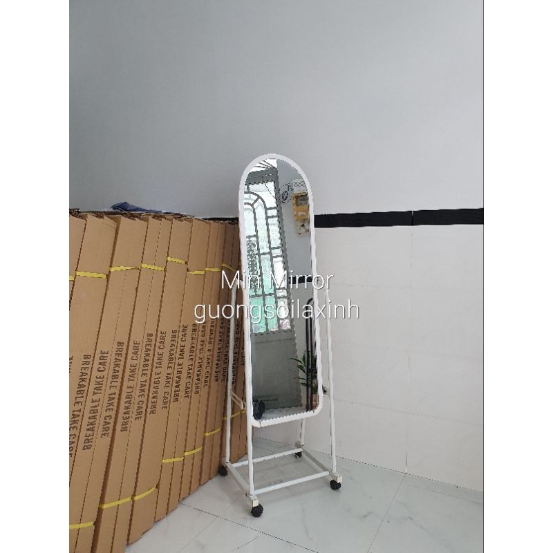Gương soi di động toàn thân có bánh xe bao đổi mới nếu bể vỡ do vận chuyển
