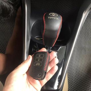 Bọc da cần số, phanh tay Vios,Fortuner, Innova, Hilux số tự động các đời từ 2018->2024 (KH chú ý chọn mua đúng đời xe )