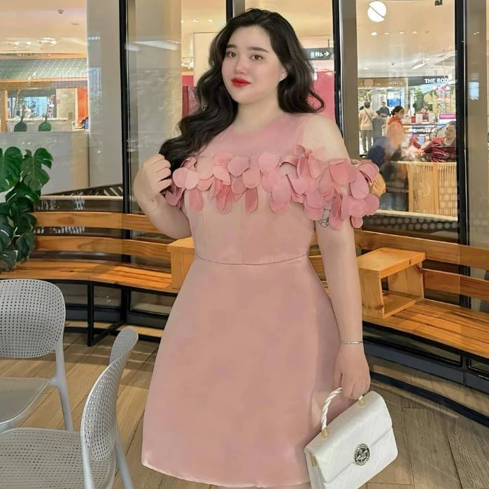 Đầm trễ vai phối hoa nữ bigsize