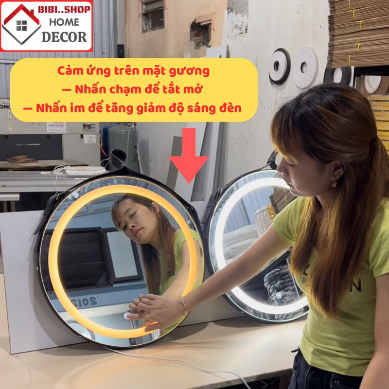 Gương đèn led treo tường viền da simili nhiều màu sắc, Gương treo tường đèn led cảm ứng phong cách hiện đại