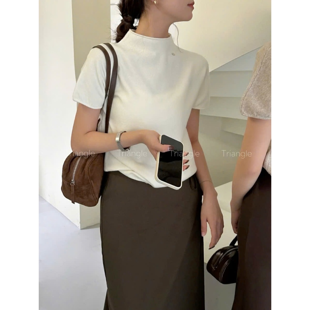 Triangle - Bsic Knit (Giá thanh lý, không hoàn hàng) Áo len dệt kim ngắn tay cổ đứng nhẹ nhàng