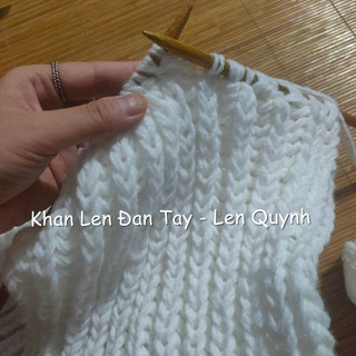 KHĂN LEN ĐAN TAY MÀU TRẮNG - kiểu đan cốt ăng lê - chất len Vĩnh Thịnh sợi to - quà tặng handmade độc đáo ý nghĩa