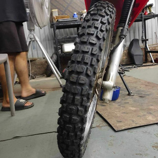 Lốp trước xe cào cào địa hình chuyên dụng XR125, Xr150 và Tricker 125 90/90-19 (MT889)