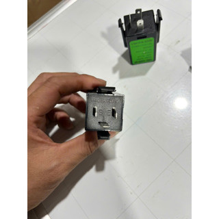 Combo 4 Rơ le nháy, Rơ le xi nhan 3 chân Hàn Quốc.